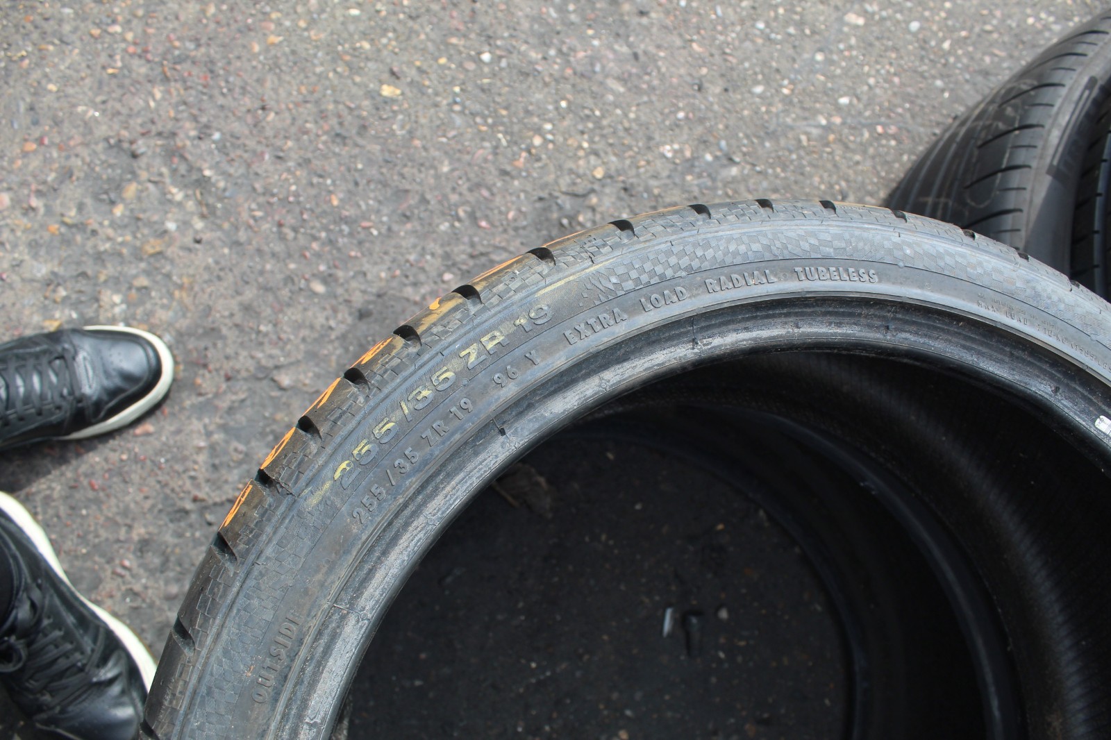New 255 35 19 Continental, CSC 3, XL, RO1, 96Y x1 Single (F1_tyres) FOD L3697
