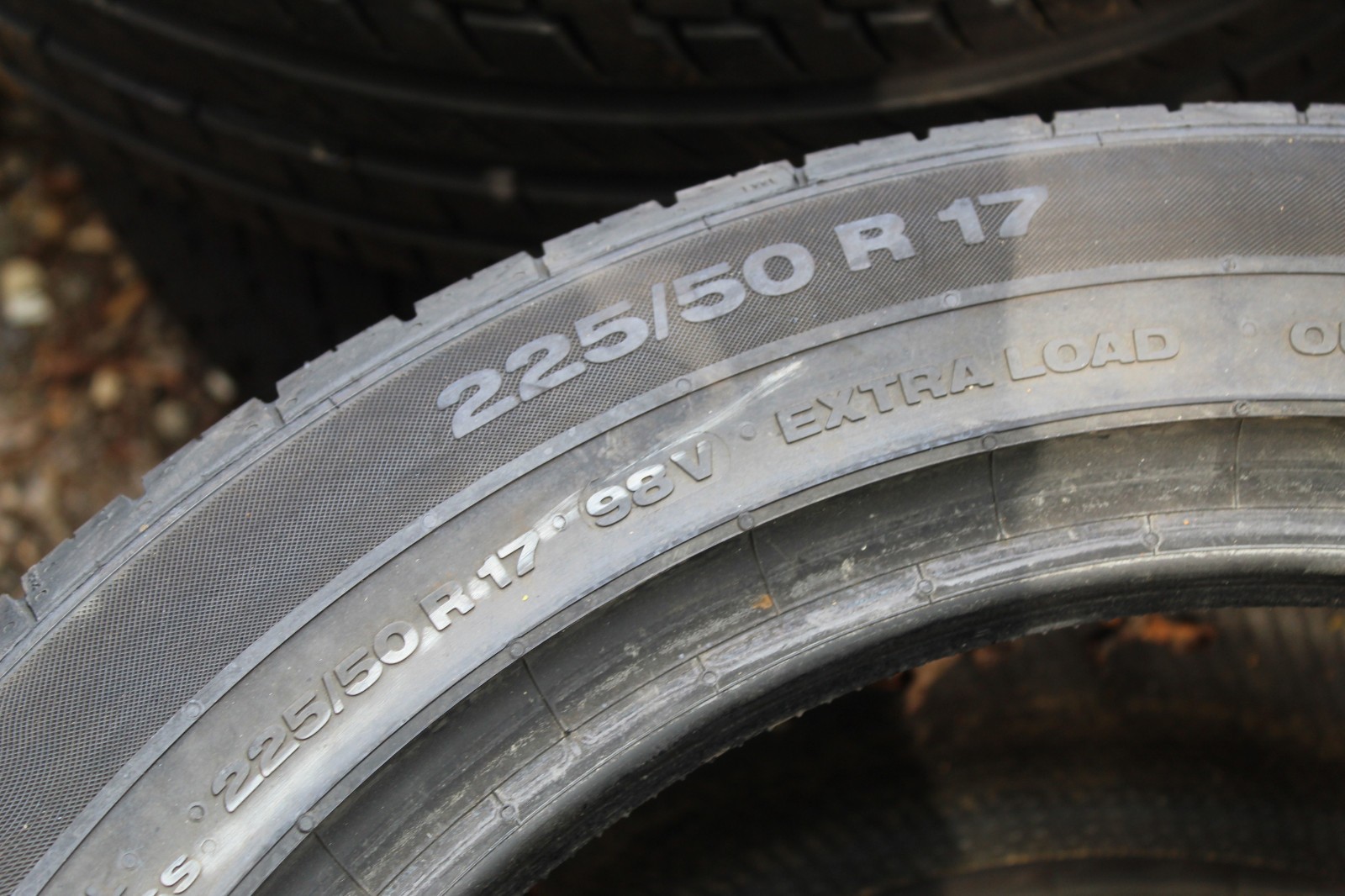 New 225 50 17 Continental, Premium Contact 2, XL, 98V, x1 Tyre (F1_tyres) X49