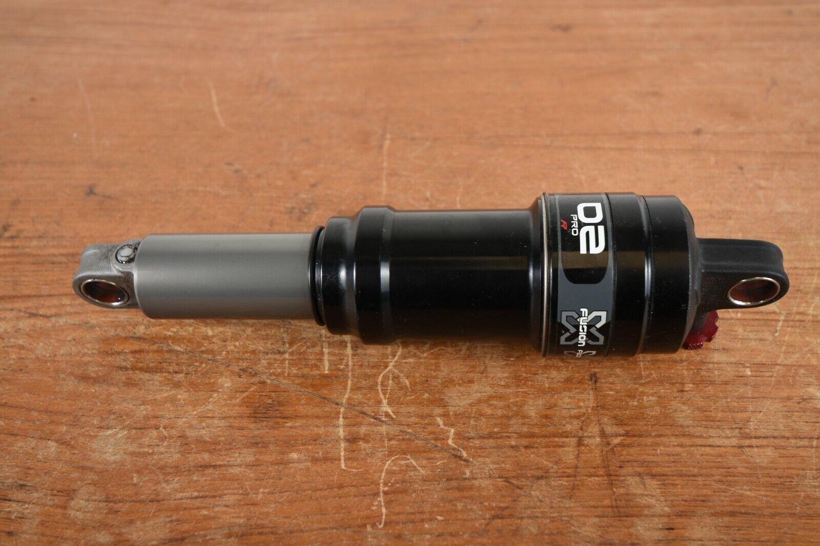 X-Fusion 02 Pro R Rear Shock 8 X-Fusion 02 Pro R Rear Shock 8
