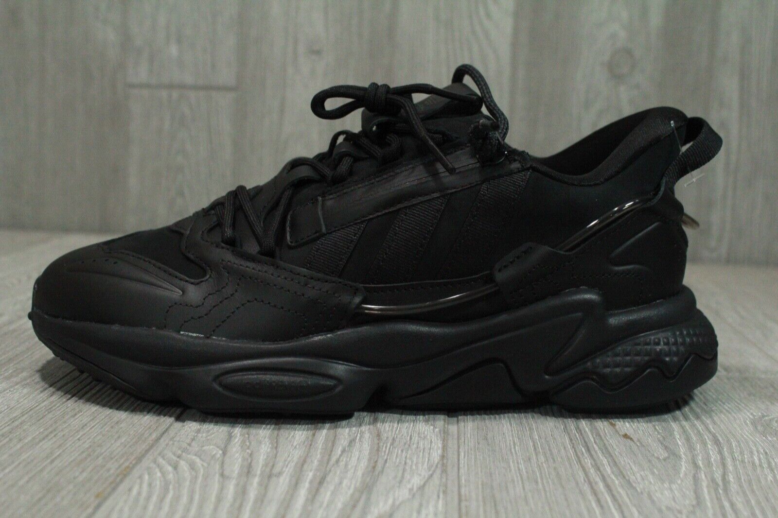 Adidas Originals Ozweego Zip Shoes GZ2645 Black Leather Adidas Originals Ozweego Zip Shoes GZ2645 Black Leather