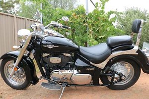 Vl800 suzuki boulevard