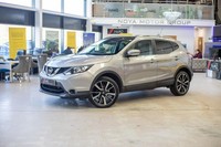 2015 Nissan Qashqai 1.6 DiG-T Tekna [Non-Panoramic] 5dr HATCHBACK PETROL Manual