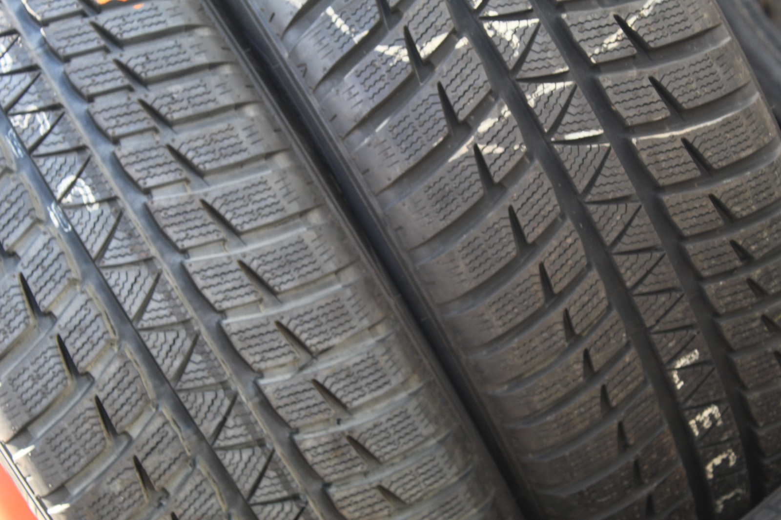 New 215 55 17 Falken, Winter, XL, M+S, 98V, x1 Tyre (F1_tyres) L3794