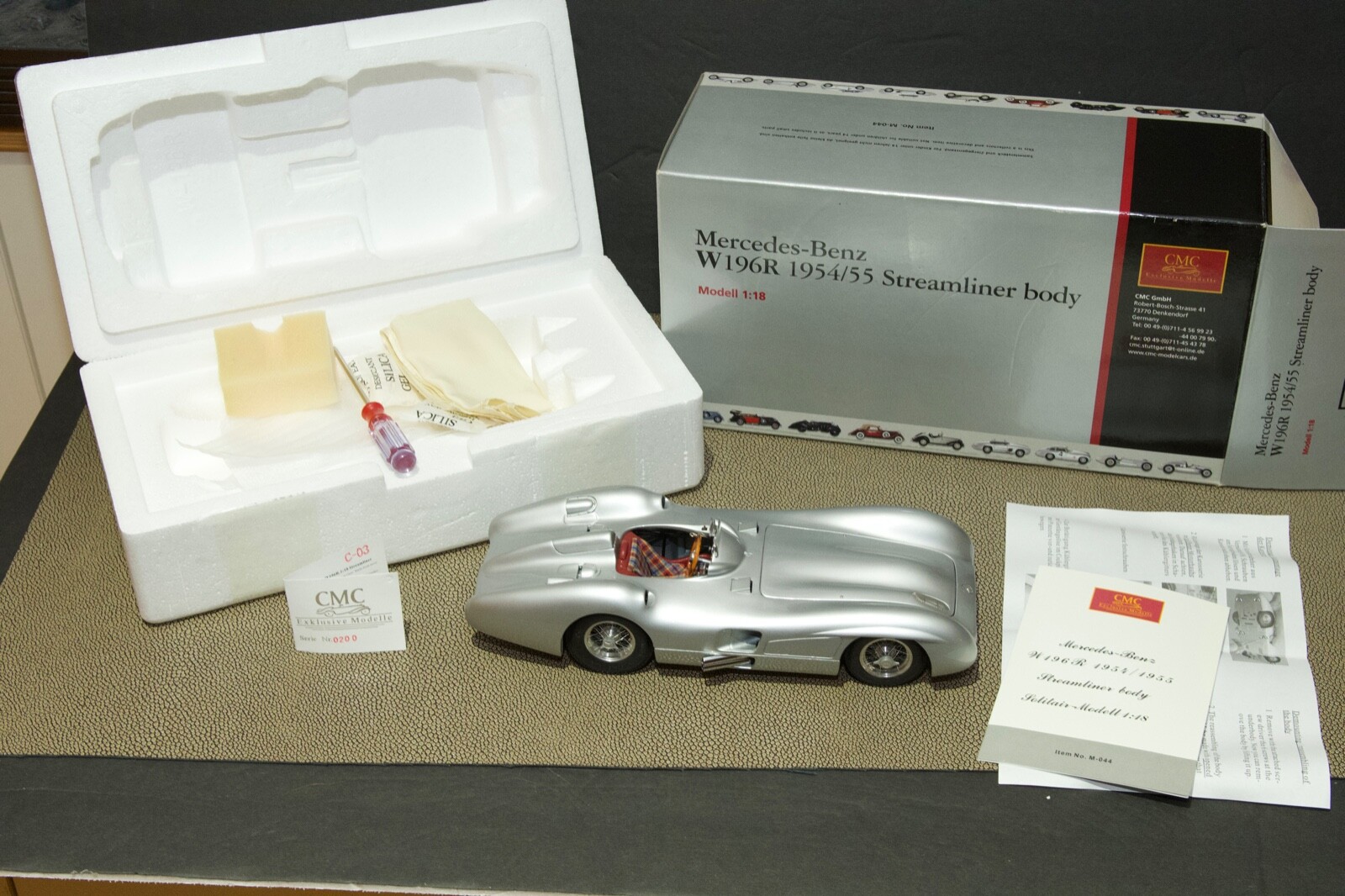 CMC 1/18 Mercedes-Benz W196R 1954/55 Streamliner body | eBay CMC 1/18 Mercedes-Benz W196R 1954/55 Streamliner body | eBay
