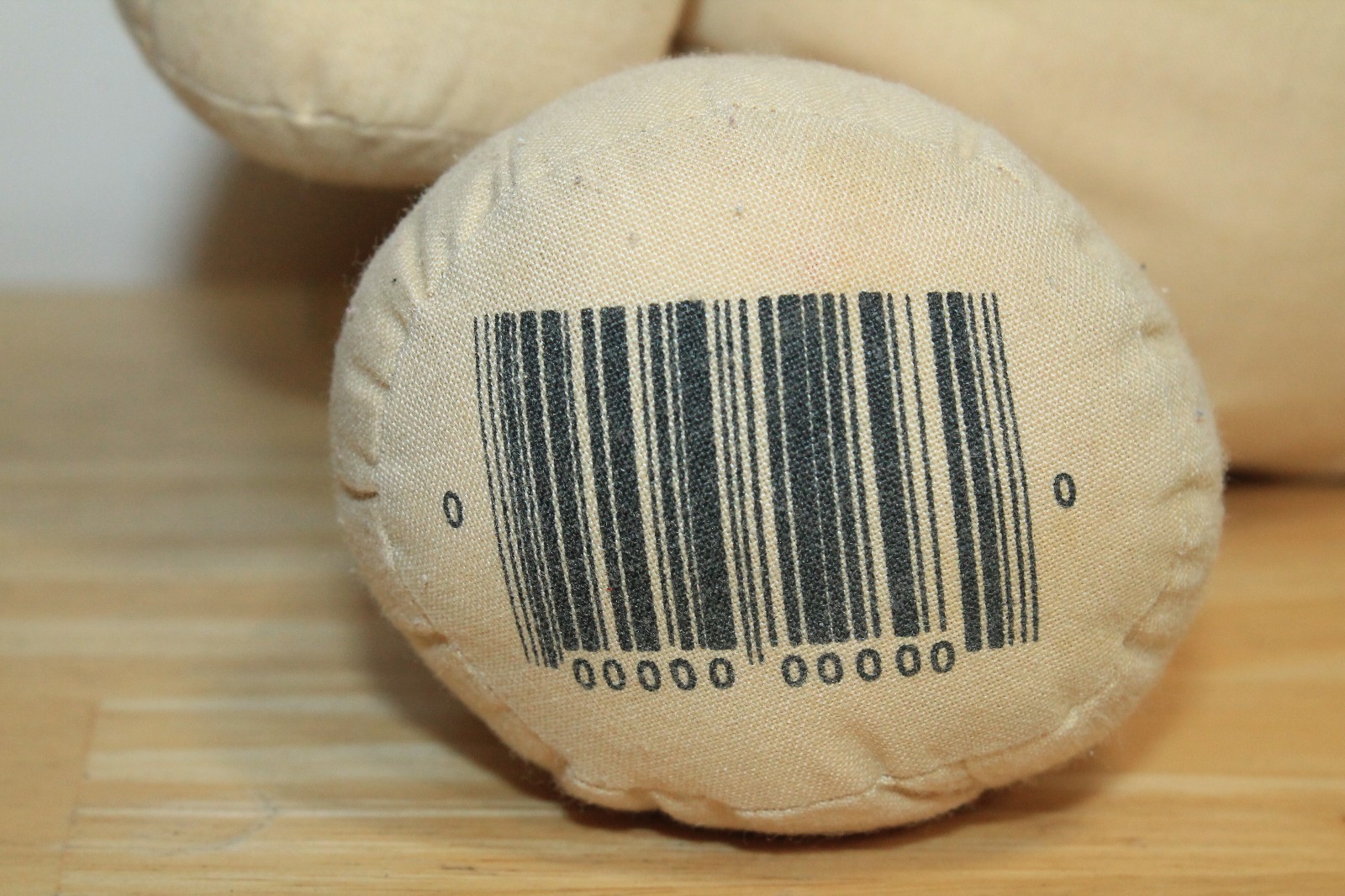 Vintage 1985 All Purpose Durable No Frills Bear Dakin 10 1/2