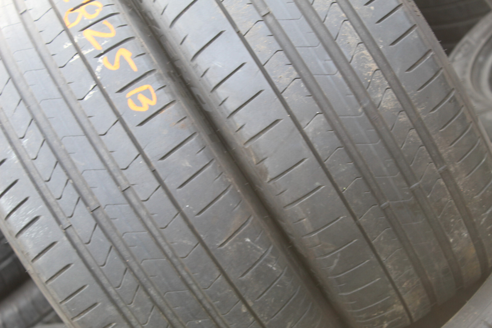235 35 20 Pirelli, P Zero TM, T0, PNCS, 92Y, x2 A Pair 4.7mm (F1_tyres) L2825