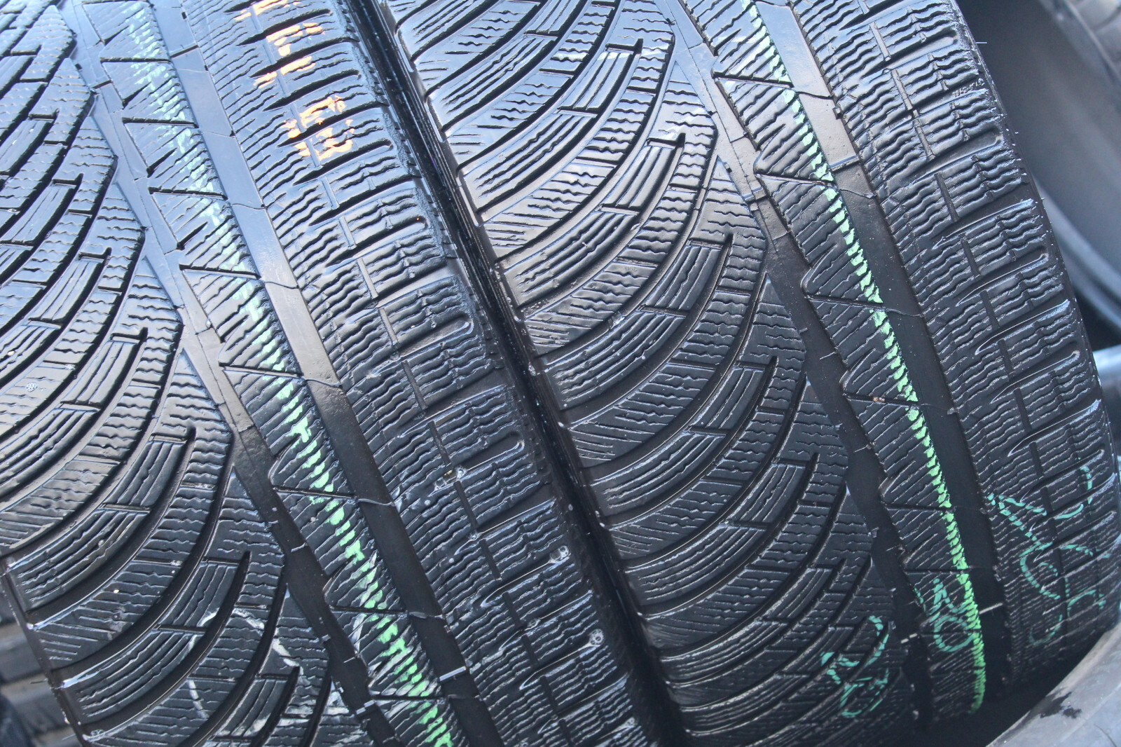 265 30 20 Michelin, Winter, XL, M+S, 94W, x2 A Pair 7.0mm (F1_tyres) FO L2994