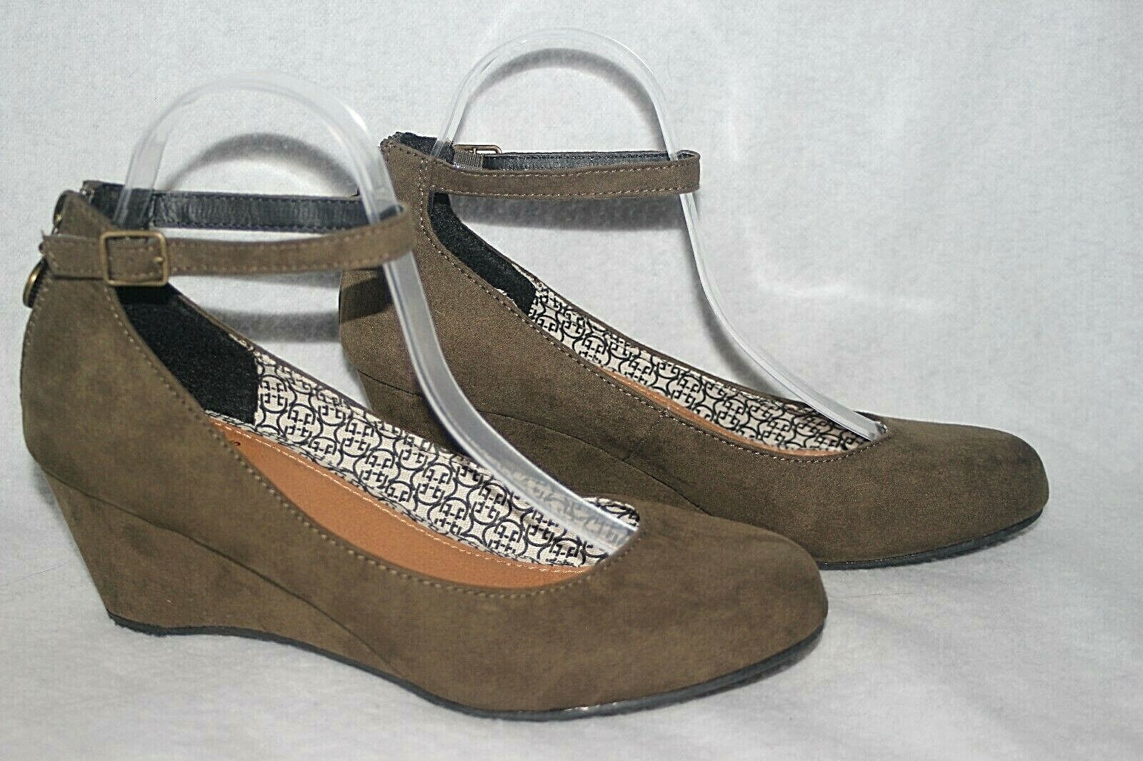 DAISY FUENTES NEW Wedge Shoes Heels Ankle Strap Dk Green