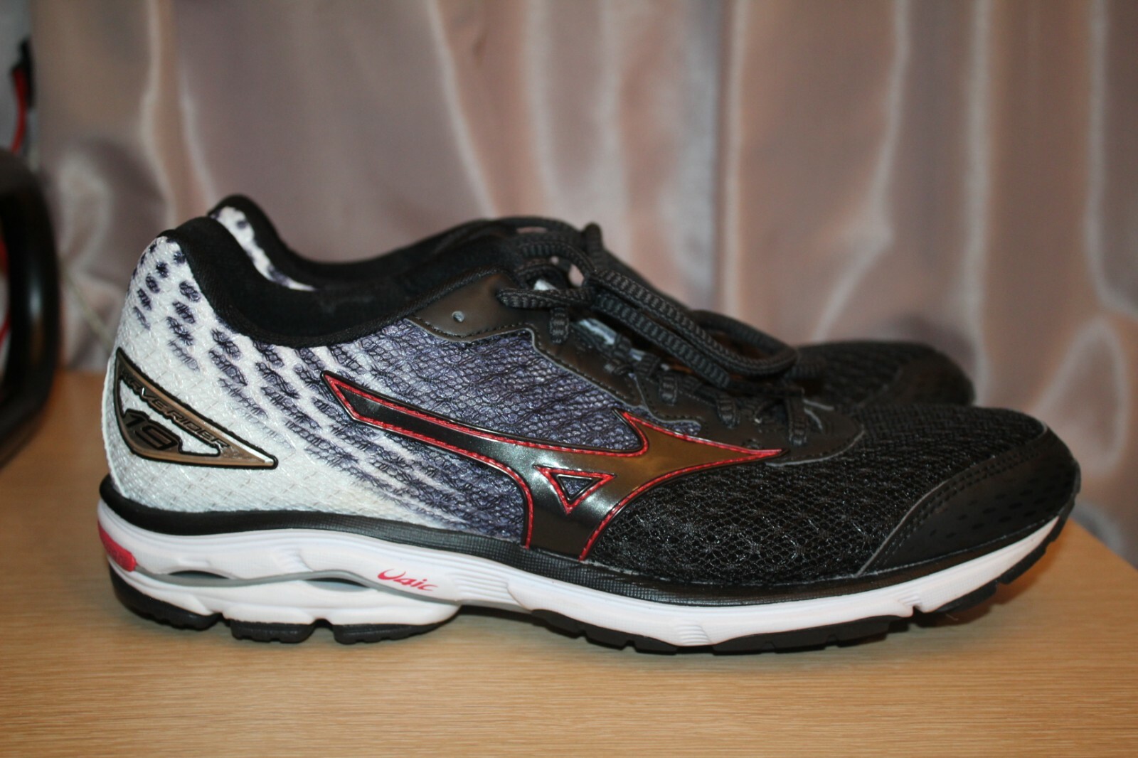 mizuno wave kazan 2 sale