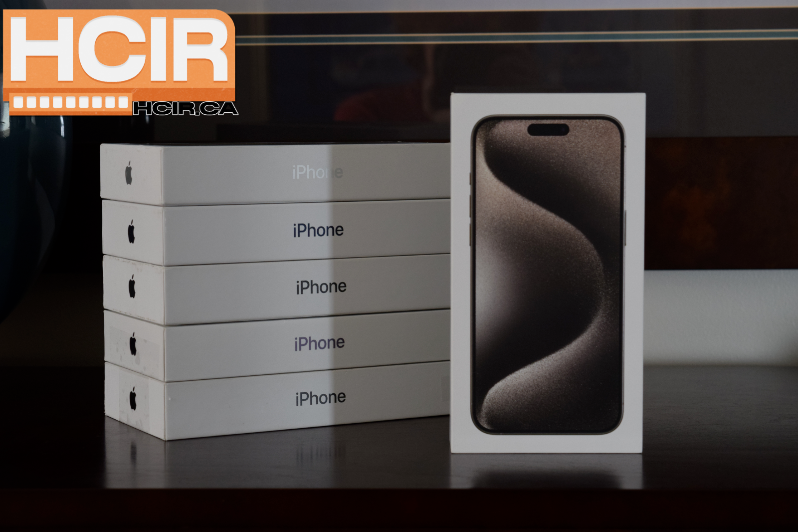 Apple iPhone 15 Pro Max 1TB Natural Titanium Physical Sim