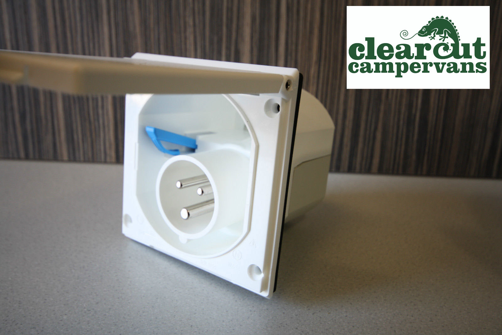 Campervan/Motorhome RCD & MCB Consumer Unit, White, 240v Electric Hook