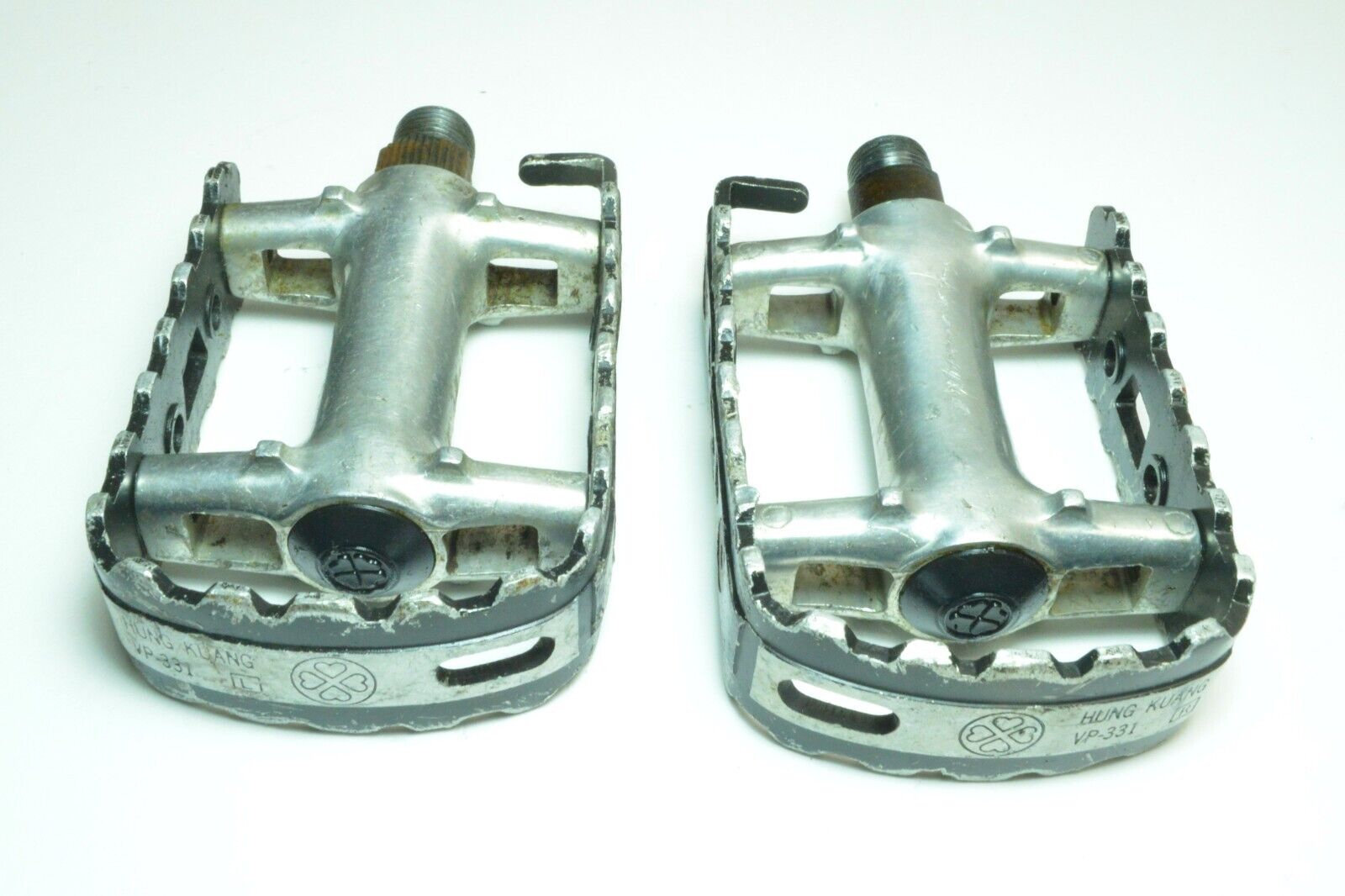 HUNG KUANG VP-331 BMX ATB ROAD MTN BICYCLE PLATFORM PEDALS 9 HUNG KUANG VP-331 BMX ATB ROAD MTN BICYCLE PLATFORM PEDALS 9