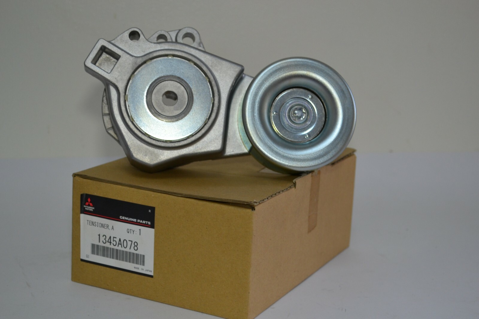 미서 GENUINE OEM MITSUBISHI 1345A078 TENSIONER ALTERNATOR DRIVE
