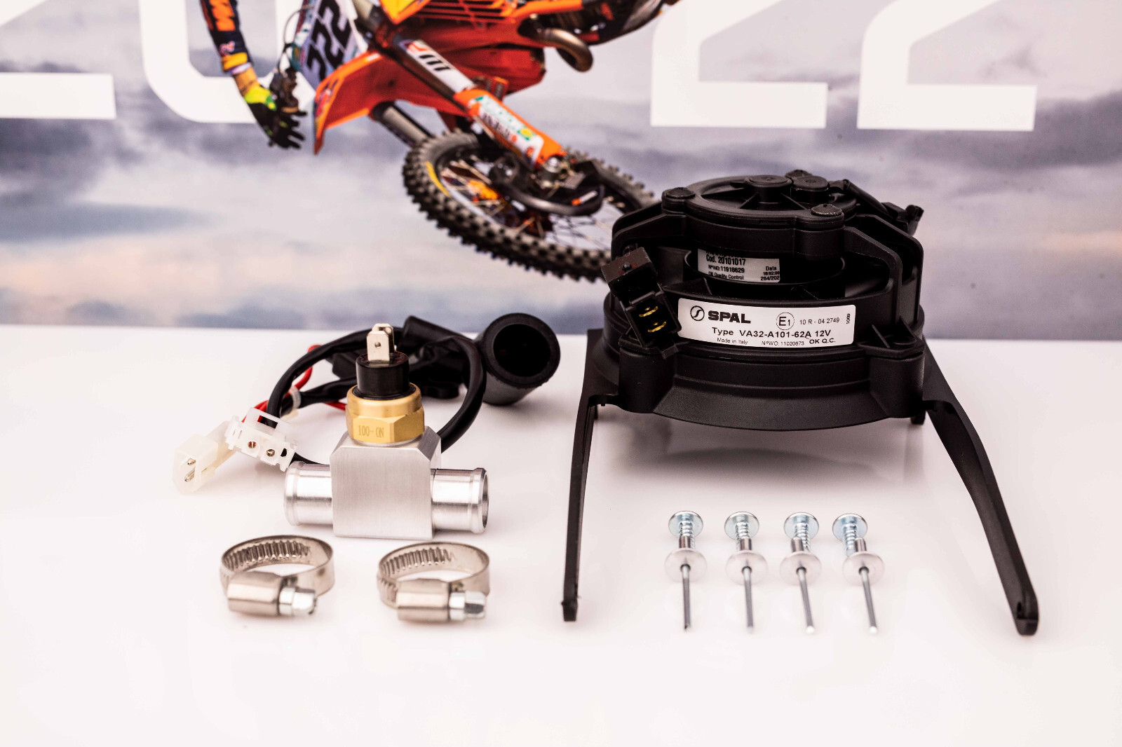 KTM ハスクバーナ　ラジエーターファン+ファンリレー XG-1832 ラジエーターファン フルKIT X-GRIP KTM GASGAS