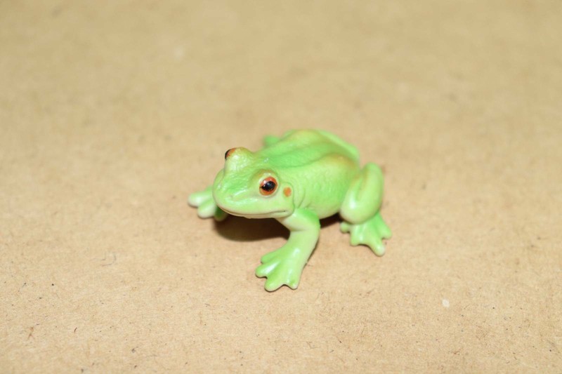 schleich frog