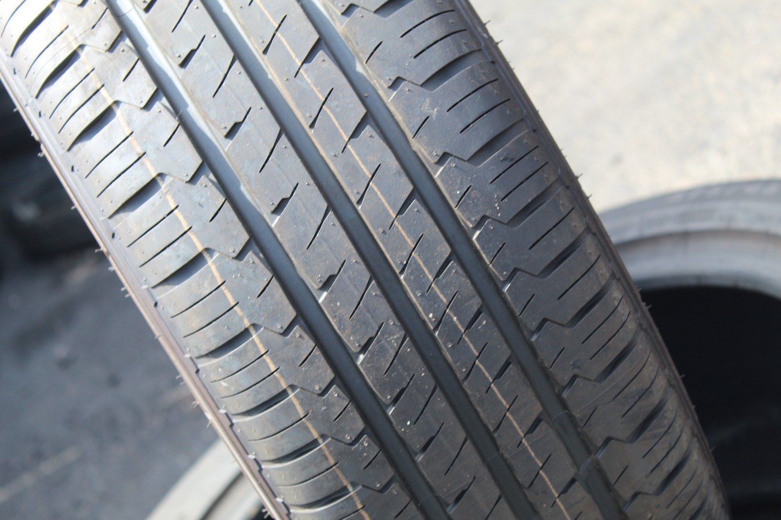 New 205 65 16C Hankook, Vantra LT, 107/105T, x1 Single Tyre (F1_tyres) YD108