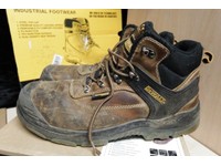 phoenix safety boots