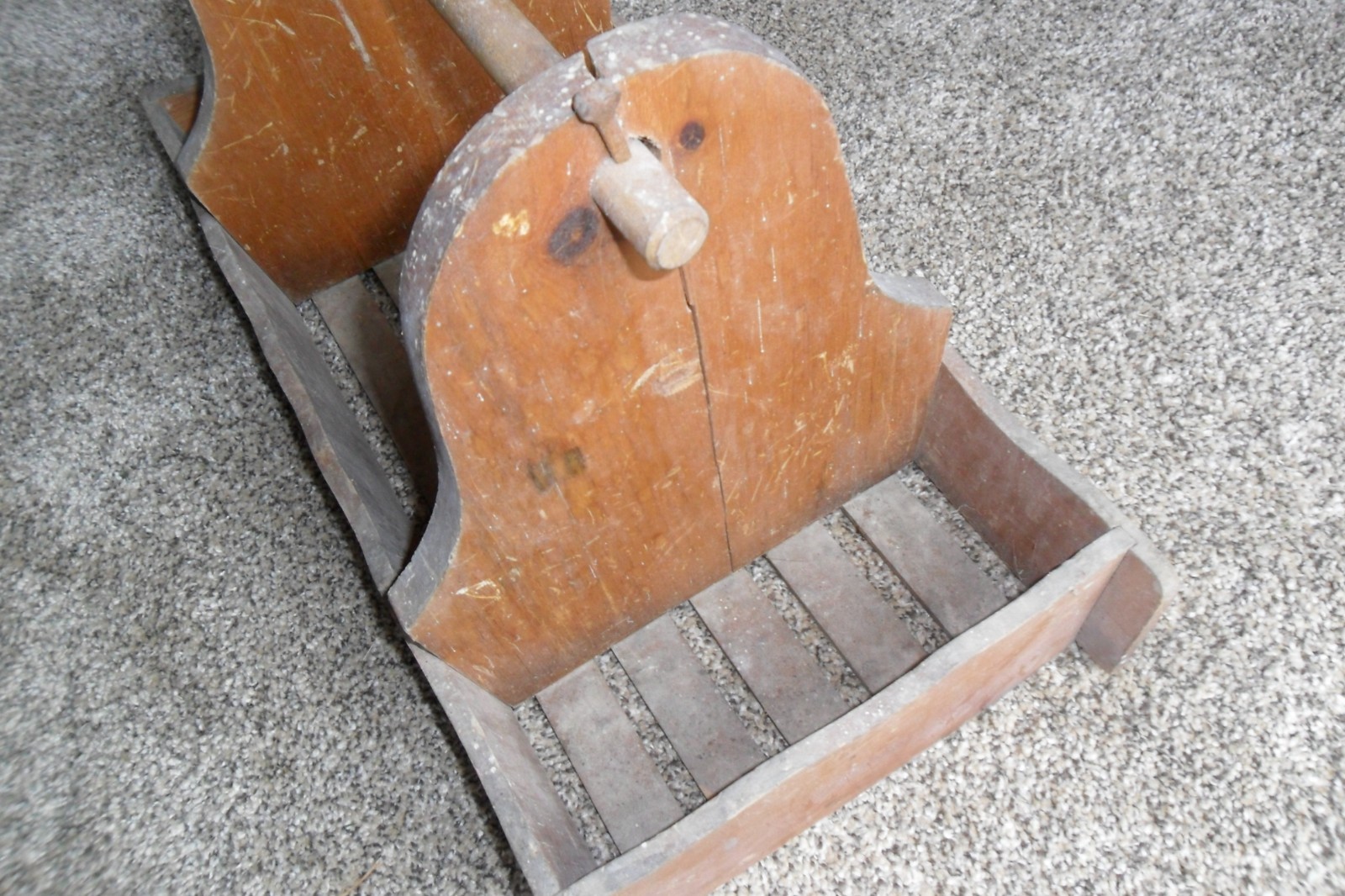 VINTAGE WOODEN DIVIDED FARM TOTE