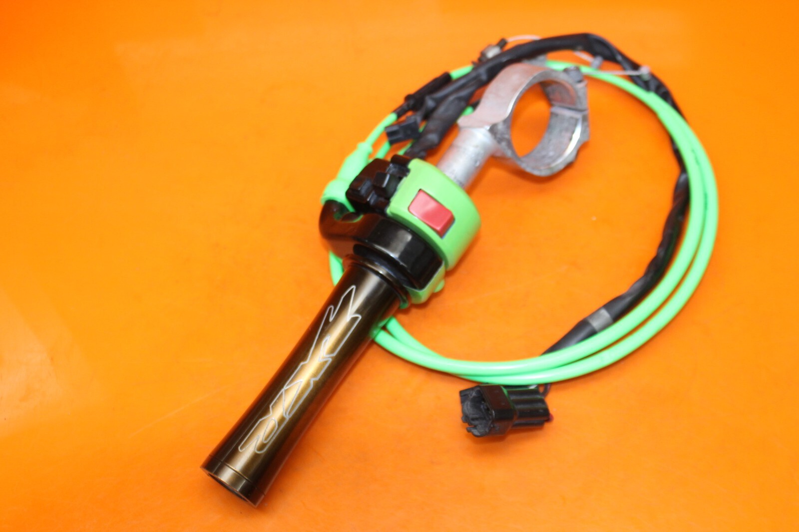 04-15 KAWASAKI NINJA ZX10R OEM RIGHT CLIP ON HANDLEBAR W SWITCHES