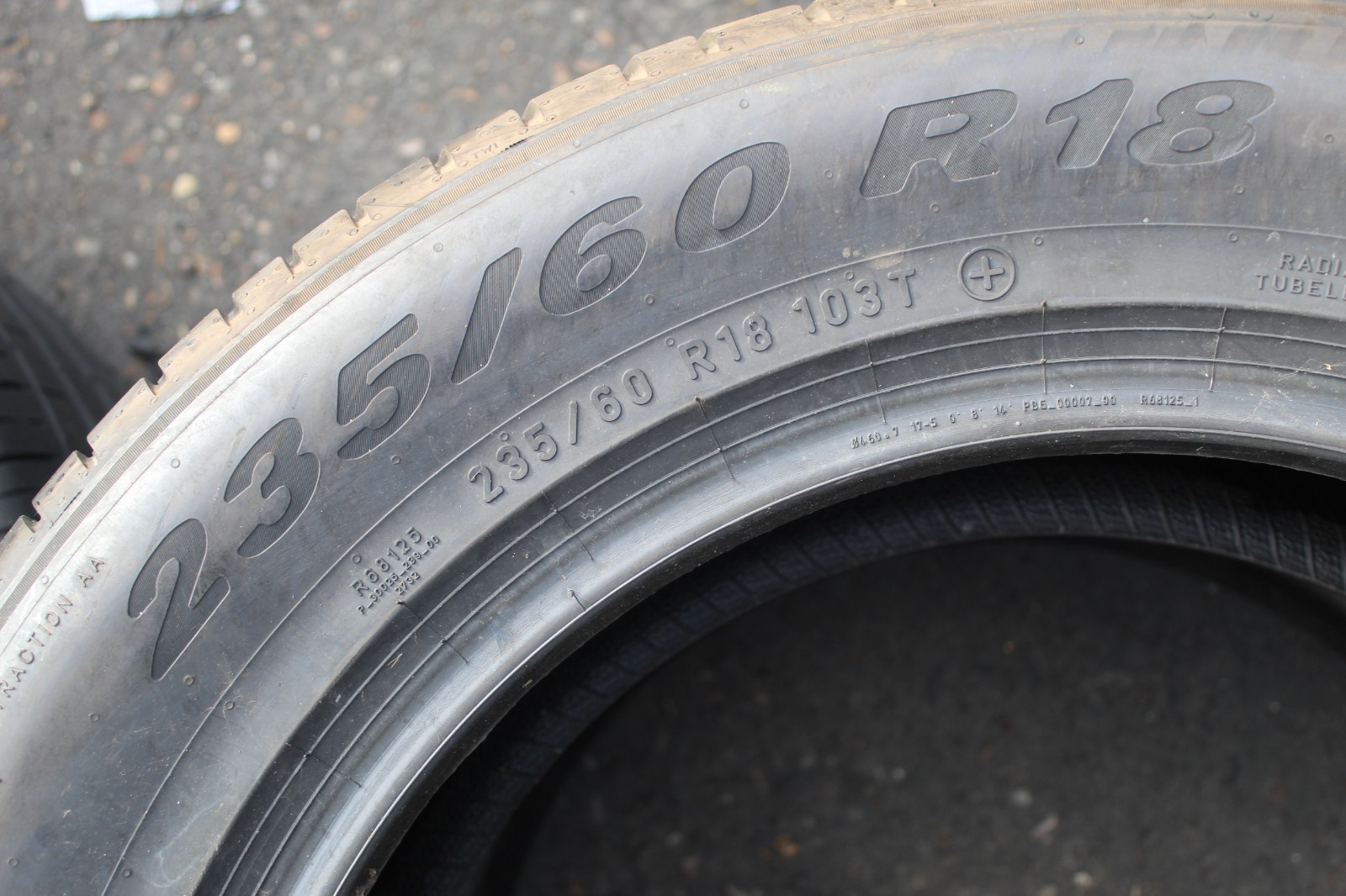 New 235 60 18 Pirelli, Scorpion TM, Elect, 103T, x1 Tyre (F1_tyres) L3825