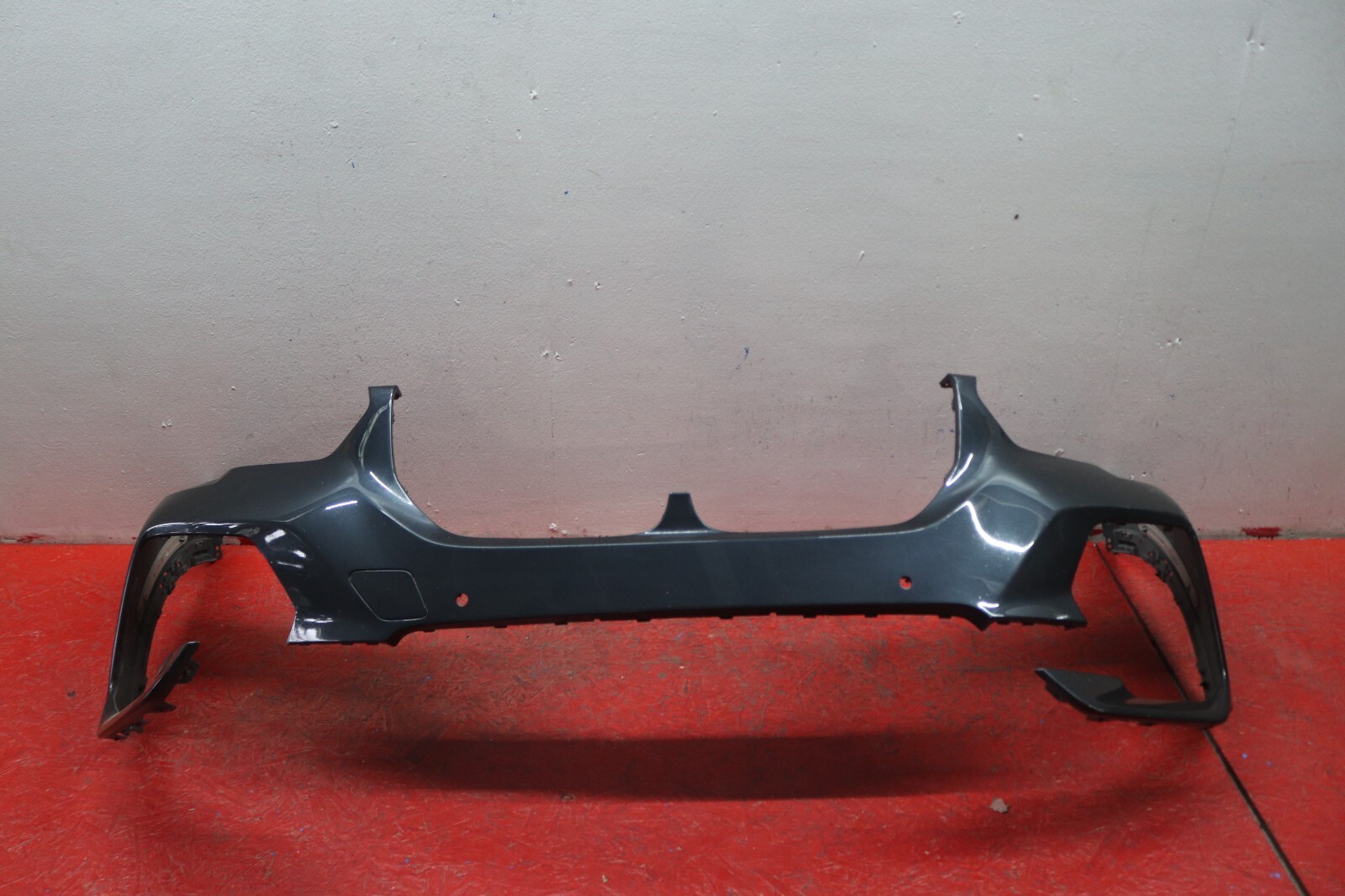 2019 2023 BMW X5 G05 FRONT BUMPER COVER OEM WITH SENSOR HOLES