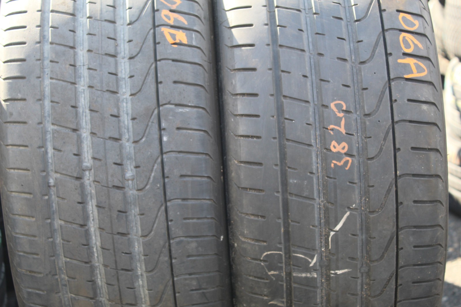 265 40 21 Pirelli, P Zero, MO, 101Y, x2 A Pair 5.8mm (F1_tyres) L3806