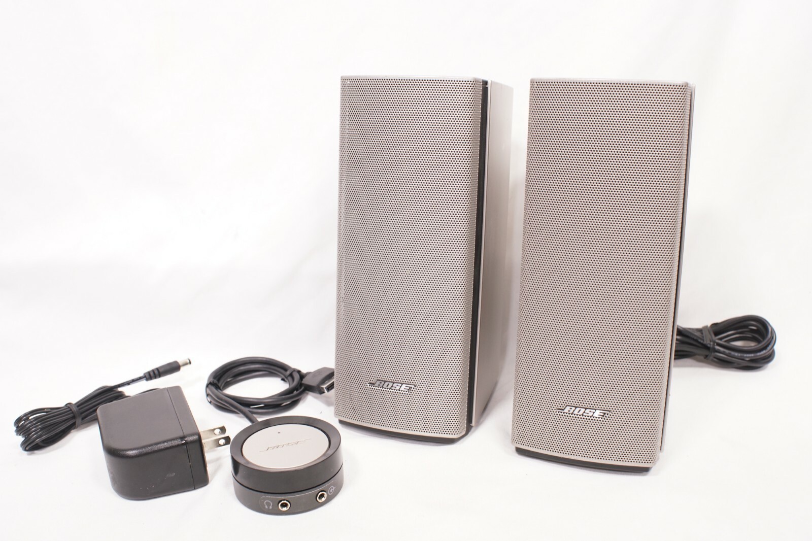Excellent Condition Bose Companion 20 Multimedia Speaker Excellent Condition Bose Companion 20 Multimedia Speaker