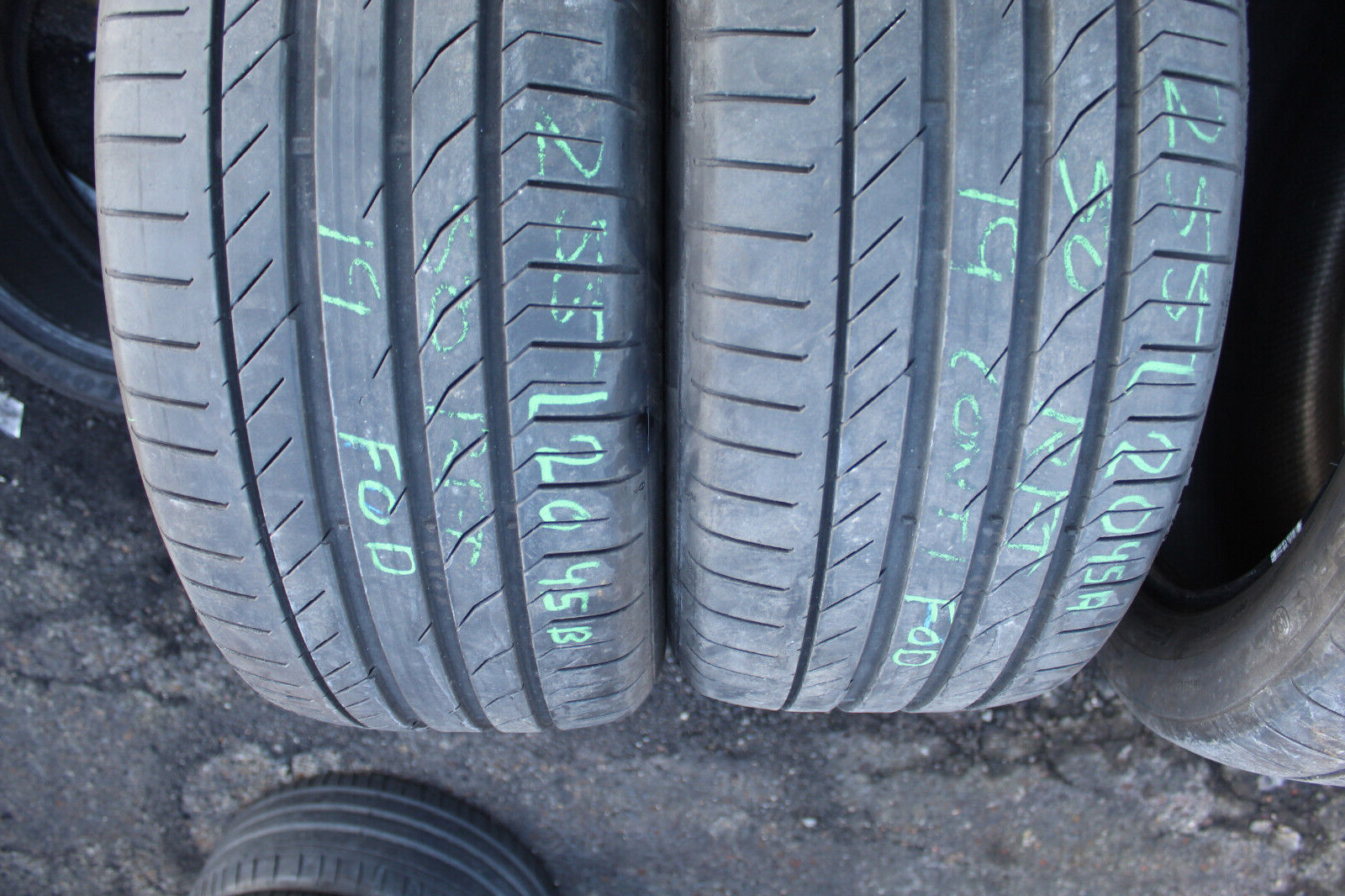 255 50 19 Continental, RunFlat, XL, 107W, x2 A Pair, 6.0mm (f1_tyres) FOD L2045