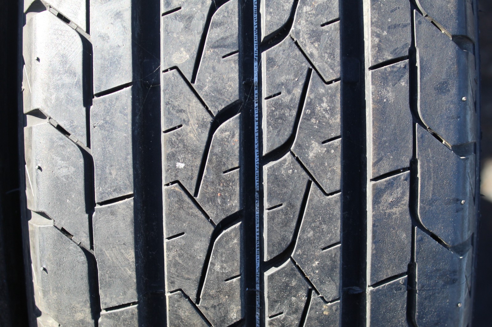New 215 65 16C Bridgestone, Duravis R660, 109/107T, x1 Tyre (F1_tyres) L3834