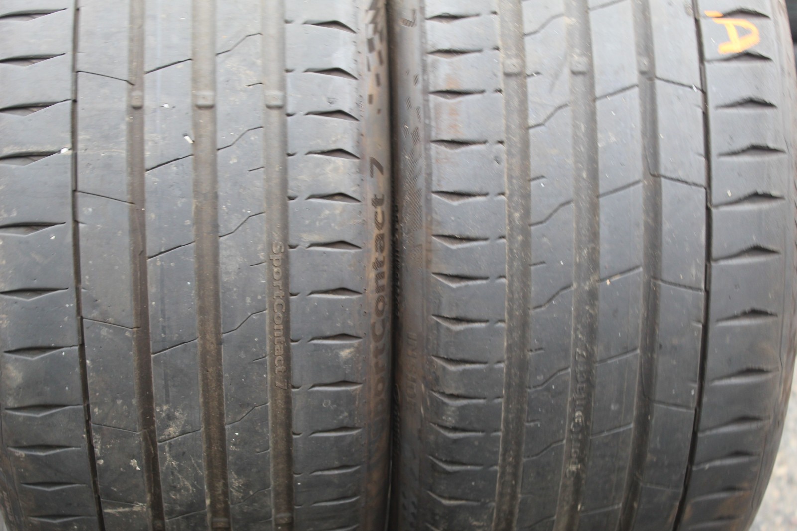 235 35 19 Continental, Sport Contact 7, XL 91Y, x2 A Pair 6.3mm (F1_tyres) L3693
