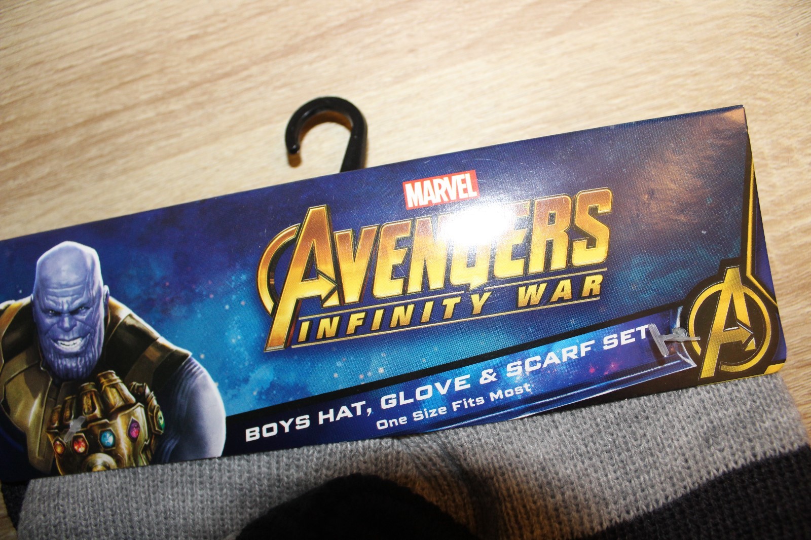 NEW Boys 3 pc Set Marvel Avengers Infinity War Hat Gloves & Scarf