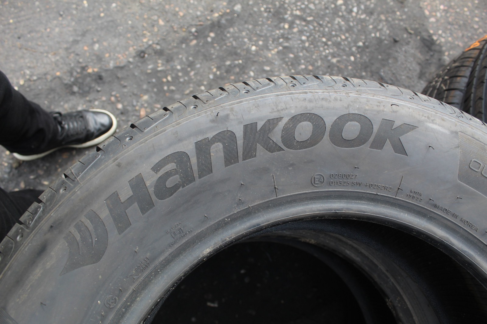 New 235 65 17 Hnakook, Ventus S1 Evo 2 SUV, 104W, x1 Tyre (F1_tyres) L3711