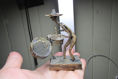 VINTAGE BARBADOS WIRECRAFT 4'' IN HEIGHT DRUMMER FIGURINE
