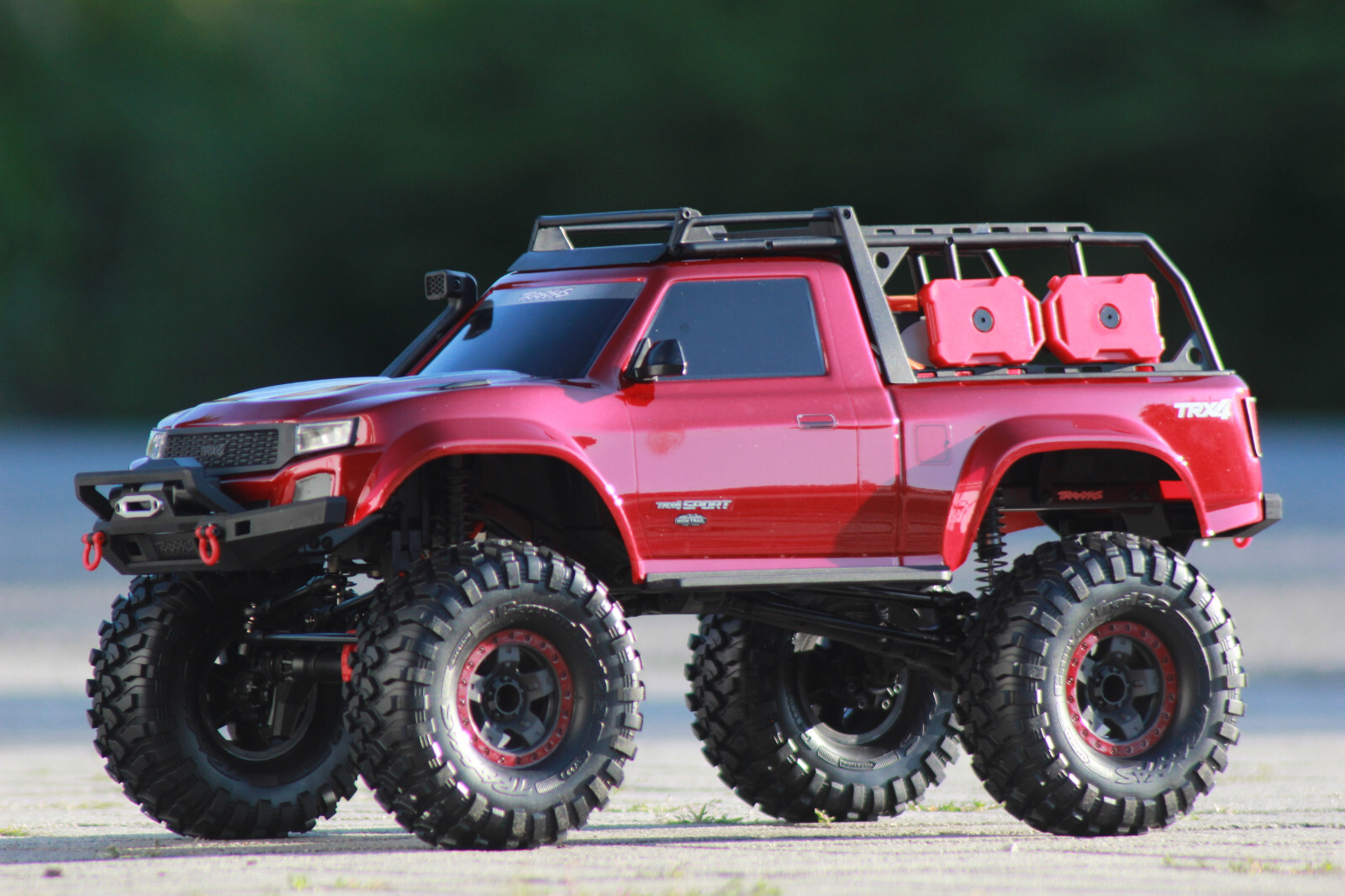 Traxxas TRX-4 Sport Scale Crawler High Trail Truck 1/10 RTR Red Traxxas TRX-4 Sport Scale Crawler High Trail Truck 1/10 RTR Red
