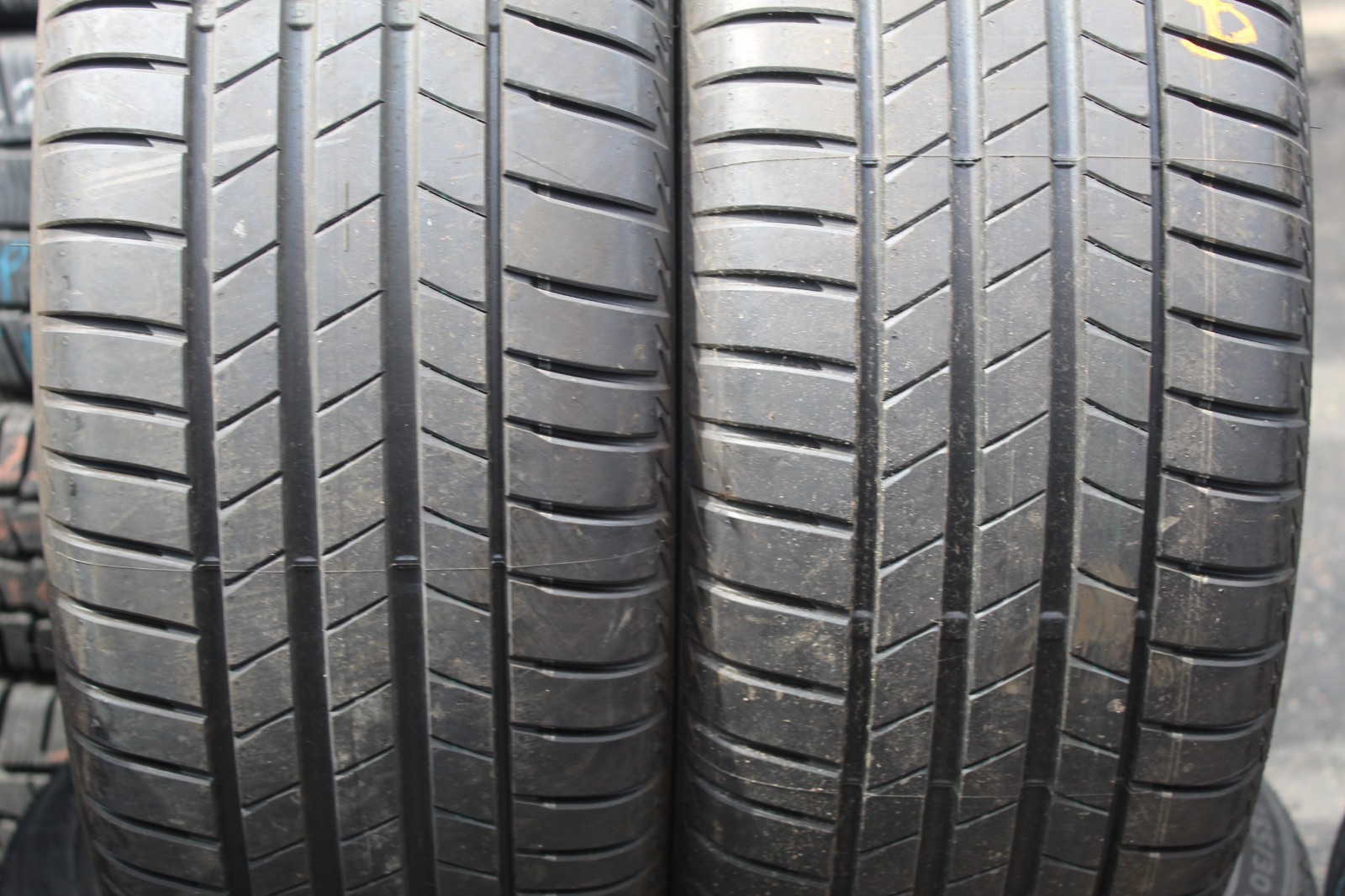 New 225 55 18 Bridgestone, Turanza T005, AO, 102Y, x1 Tyre (F1_tyres) L3702