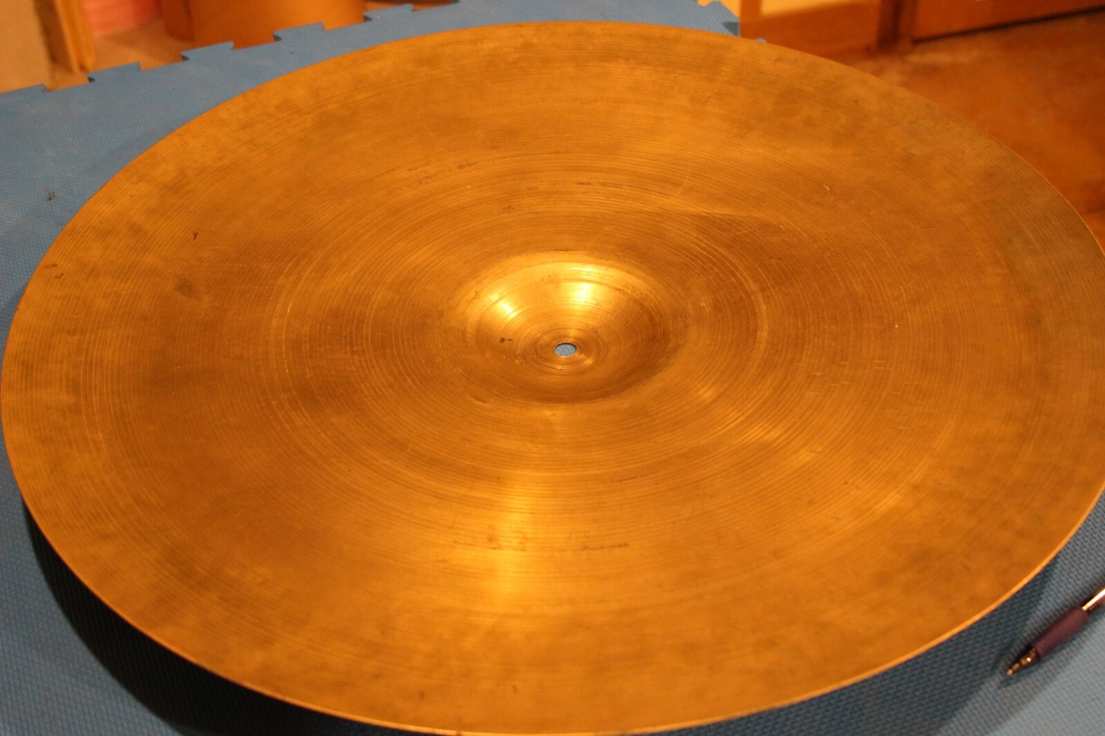 26” Zildjian vintage Ride Cymbal w case