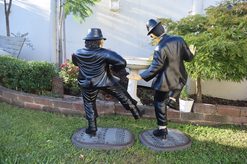 Collectable Blues Brothers Dancing Jake & Elwood 3 Foot Statues RENT OR
