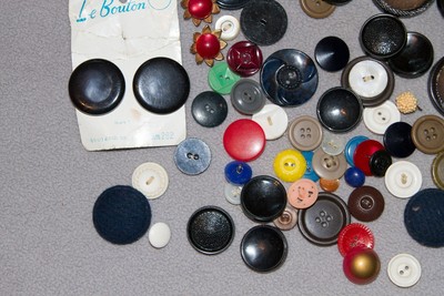 ??  Vintage Fancy Button Lot Bakelite, Celluloid, Art-Deco, Metal Jumbo ??