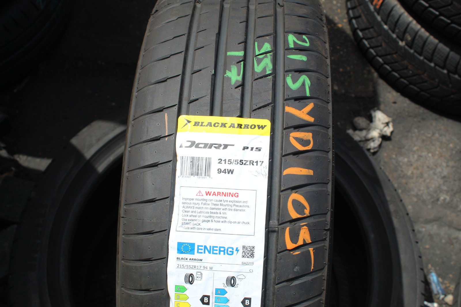 New 215 55 17 Blackarrow, Sport Macro Dart, 94W, x1 Single Tyre (F1_tyres) YD105