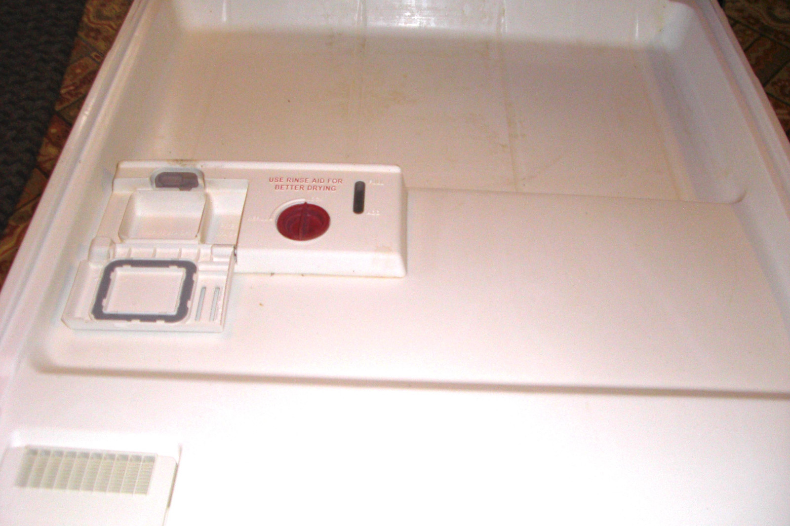 Kenmore Undercounter Dishwasher Model # 665.1511 Sears Silver / Black MINT