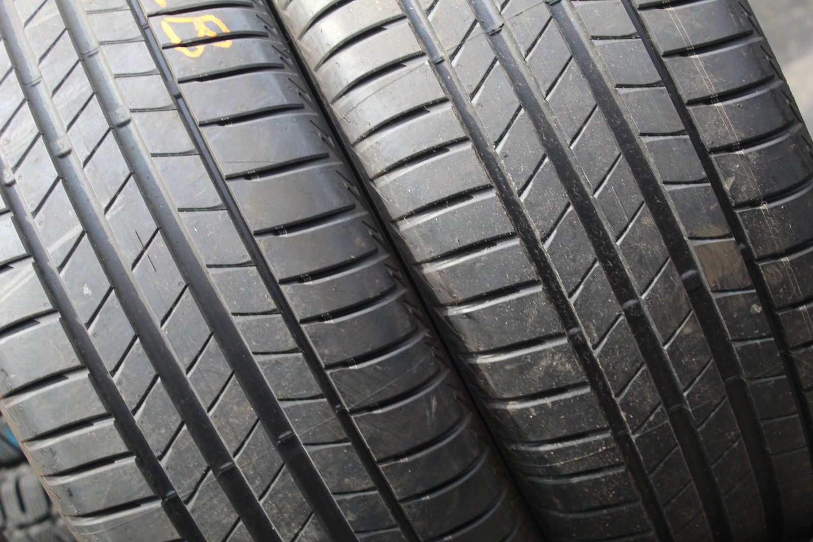 New 225 55 18 Bridgestone, Turanza T005, AO, 102Y, x1 Tyre (F1_tyres) L3702