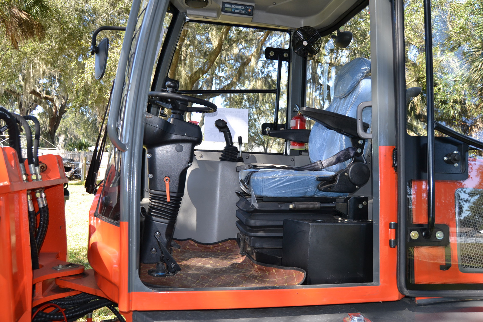 2018 Benelux-Everun Turbo Diesel Enclosed Cab 4x4 Tractor Loader Heated AC