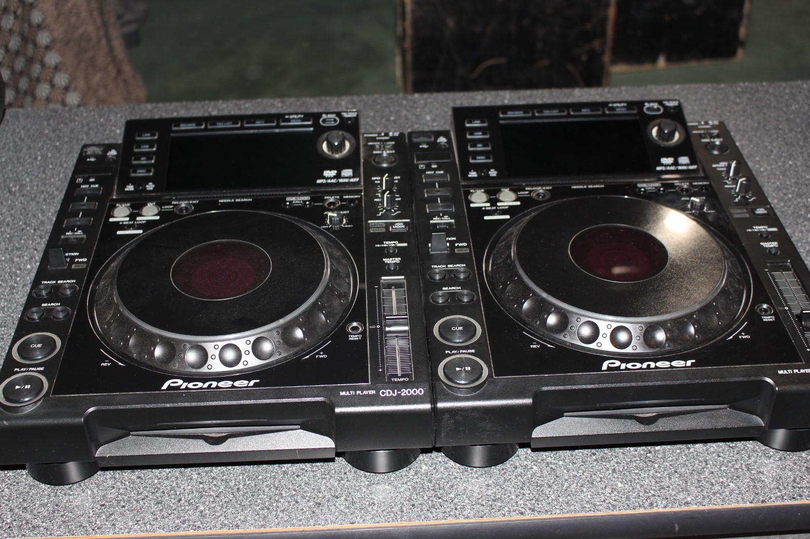 2 Pioneer CDJ 2000 Professional DJ Multi Player Digital