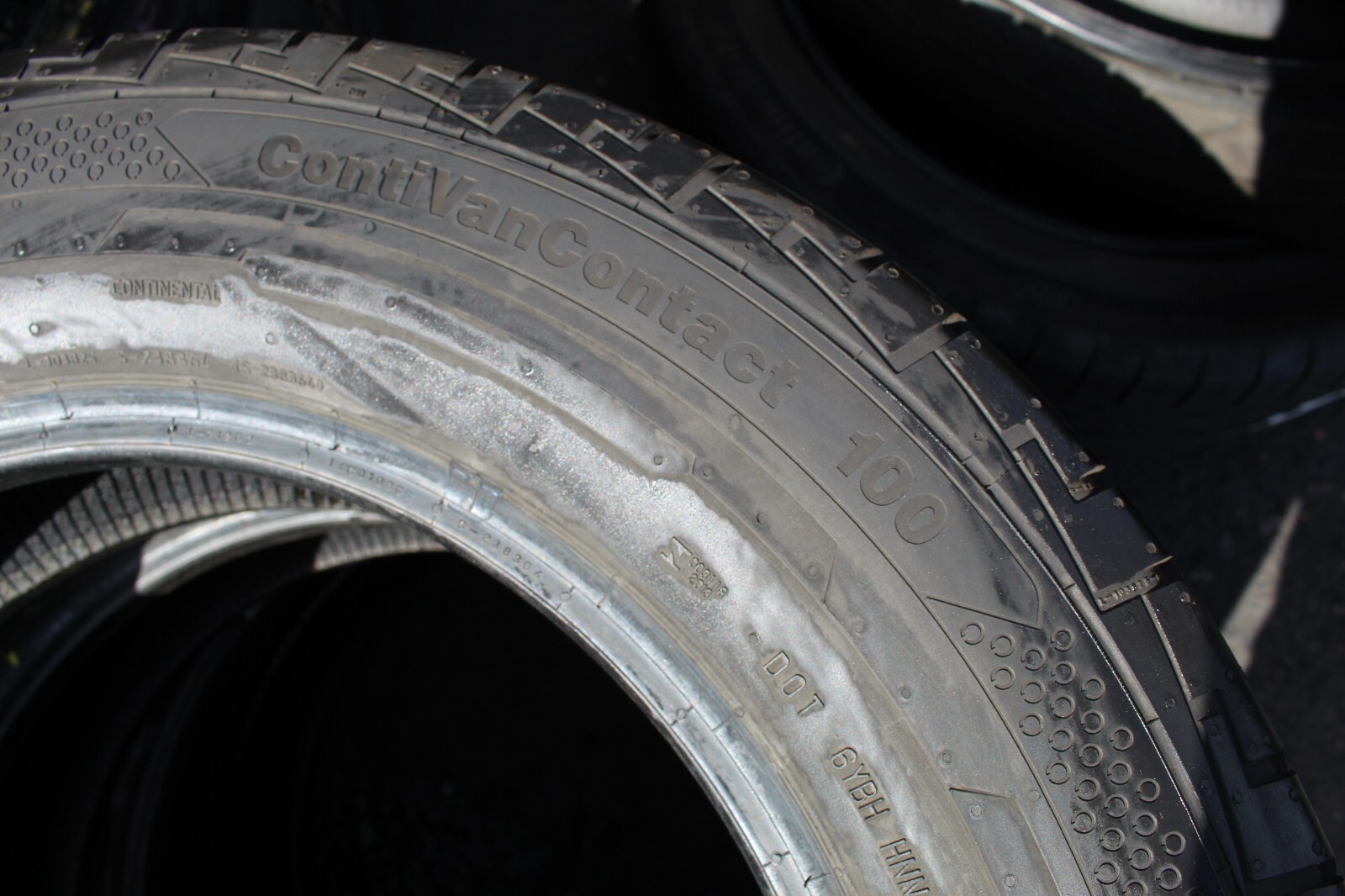 205 70 17C Continental, CVC100, 115/113R,x2 A Pair, 8.0mm (F1_tyres) L876