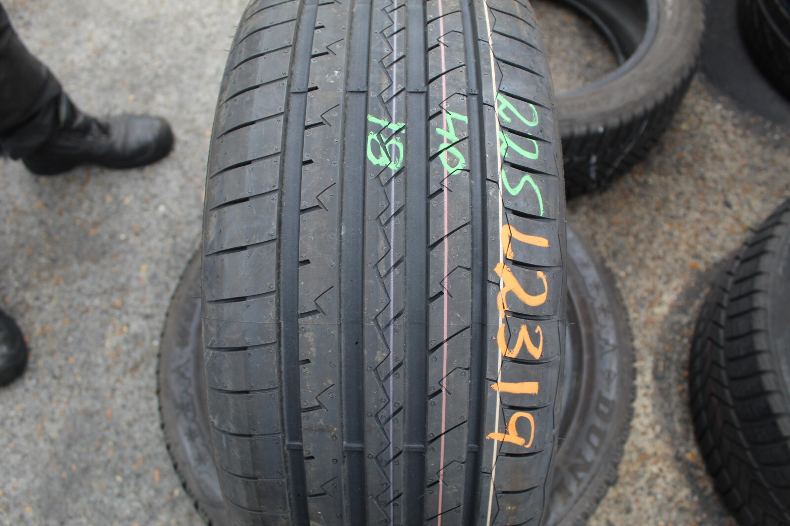 New 225 40 18 Debica, Presto UHP2, 92Y, x1 Single Tyre (F1_tyres) L2319