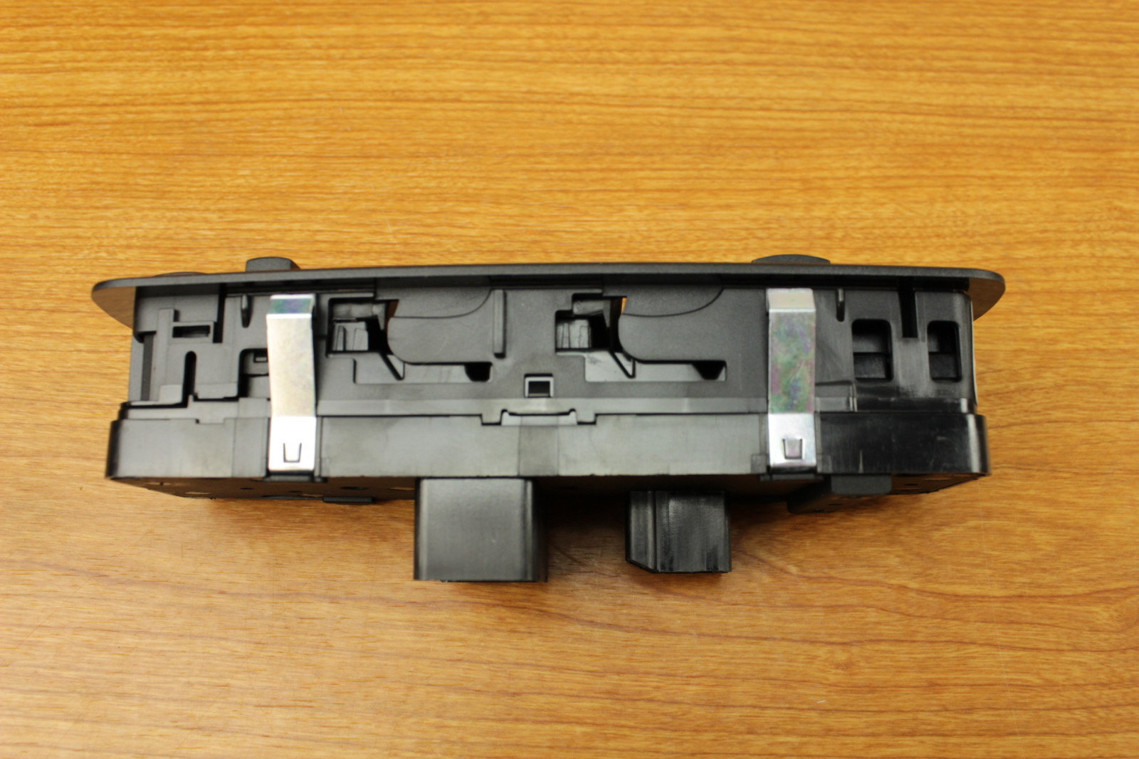 20072012 Dodge Journey, Nitro Jeep Liberty Driver Side Master Window