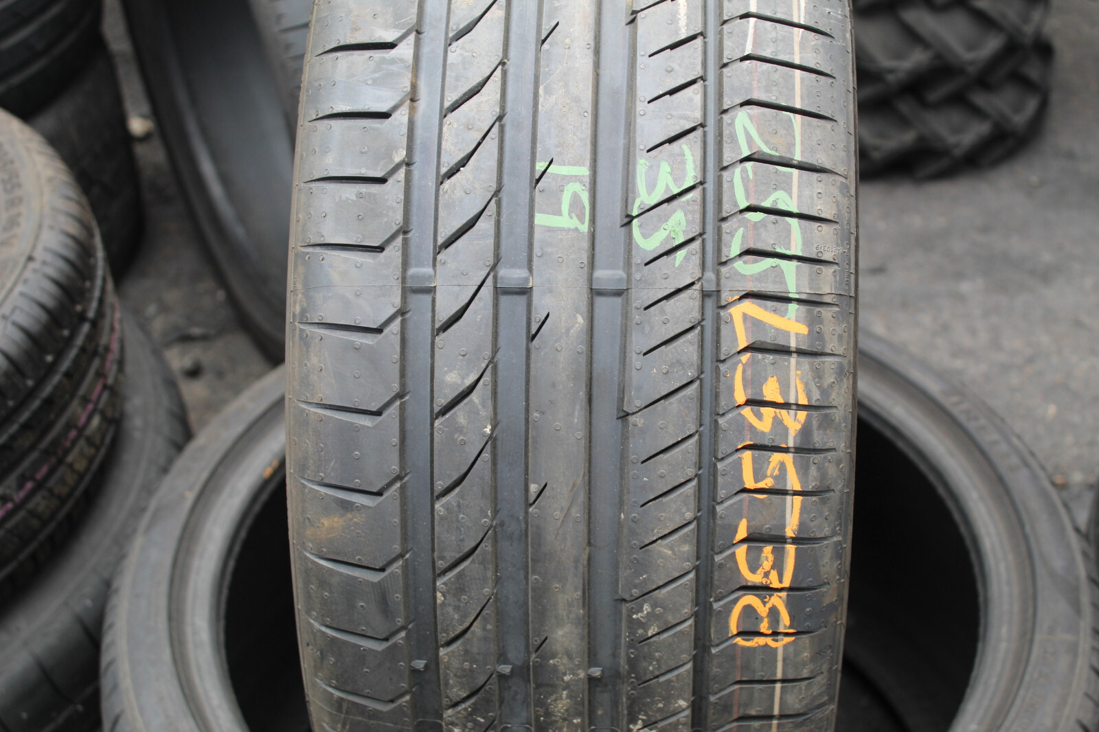 New 255 35 19 Continental, CSC 5P, XL, AO, 96Y, x1 Single Tyre (F1_tyres) L3538