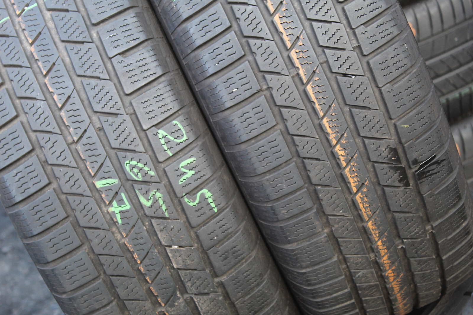 245 65 17 Continental, Winter, XL, 111T, x2 A Pair 6.0mm (F1_tyres) L3093