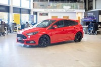 2016 Ford Focus 2.0T EcoBoost ST-3 Hatchback 5dr Petrol Manual Euro 6 (s/s) (250