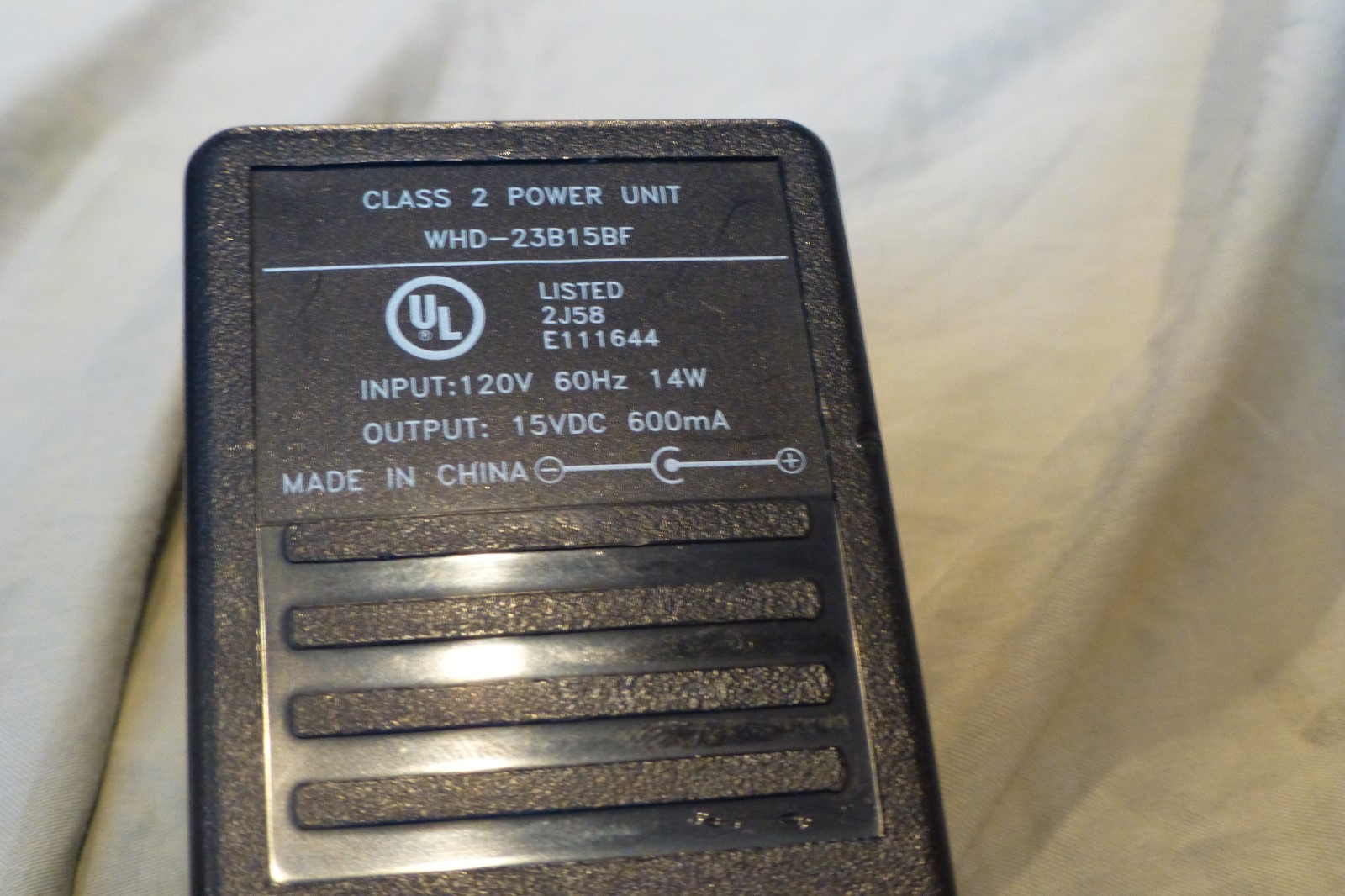 15V AC/DC Adapter Power Supply whd-23b15bf